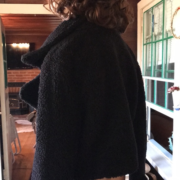 New Sherpa Jacket - Picture 5 of 7